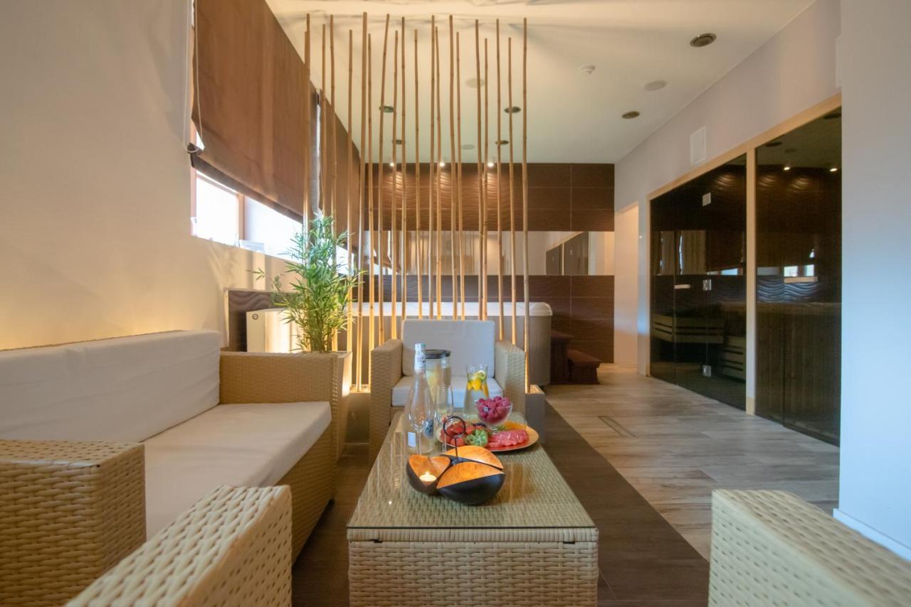 Hotel Debowa Gora Active & Spa Łąck Екстериор снимка