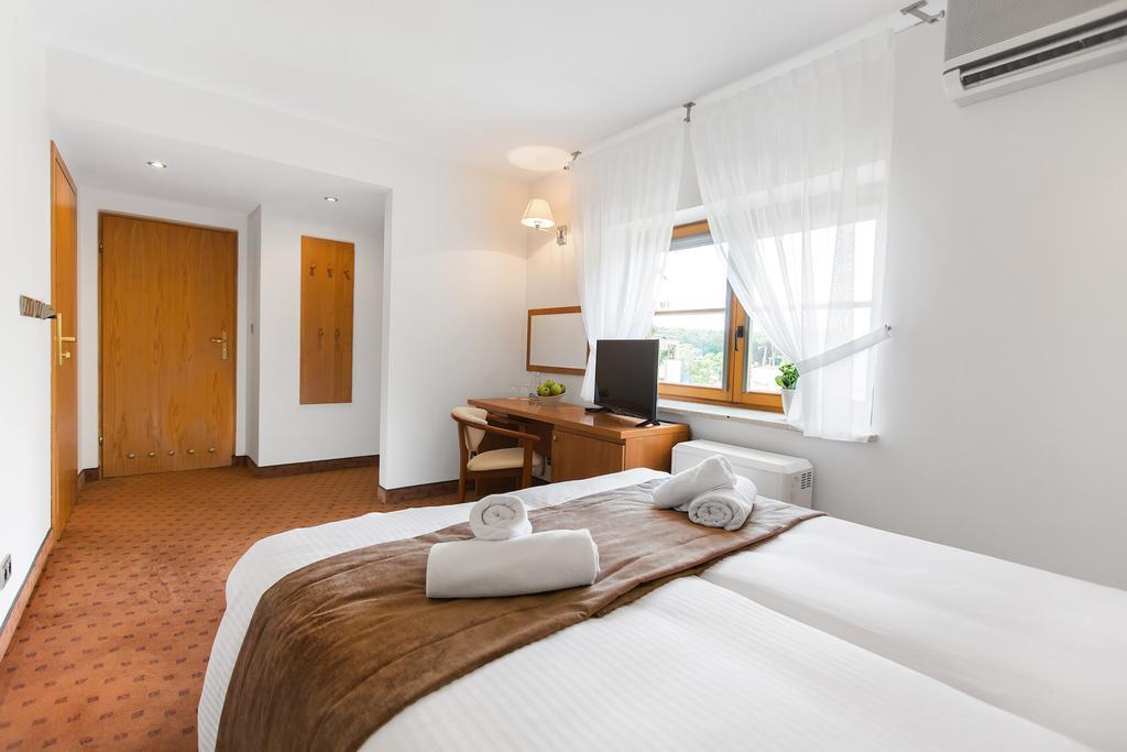 Hotel Debowa Gora Active & Spa Łąck Екстериор снимка